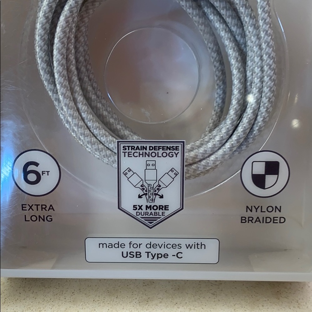 USB TYPE-C charge & sync cable- New! - Picture 3 of 3